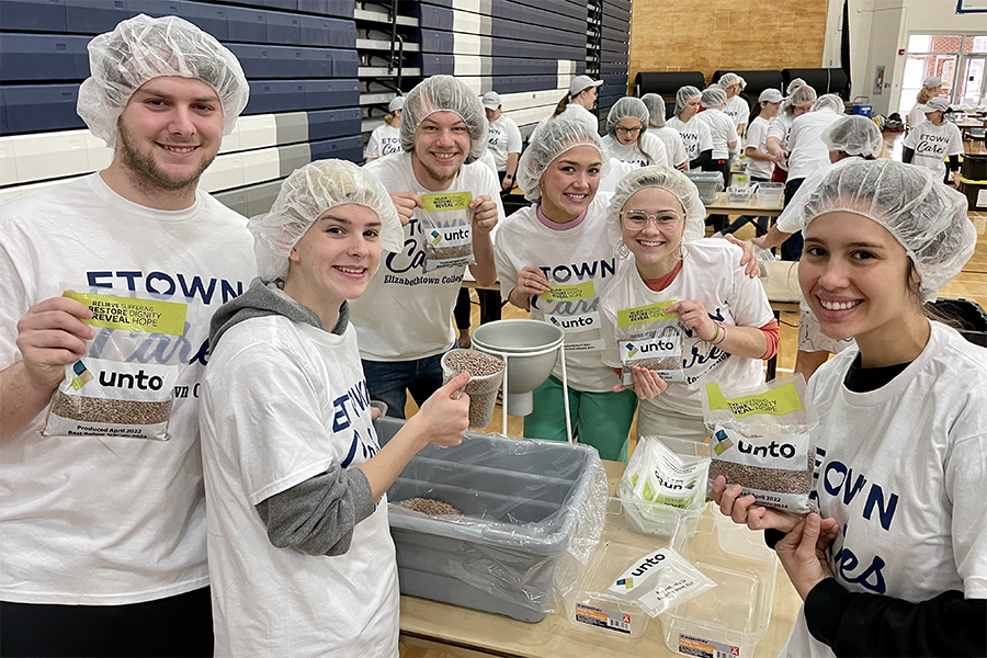 Elizabethtown College Provides Aid for Thousands at 2022 Day of Service 