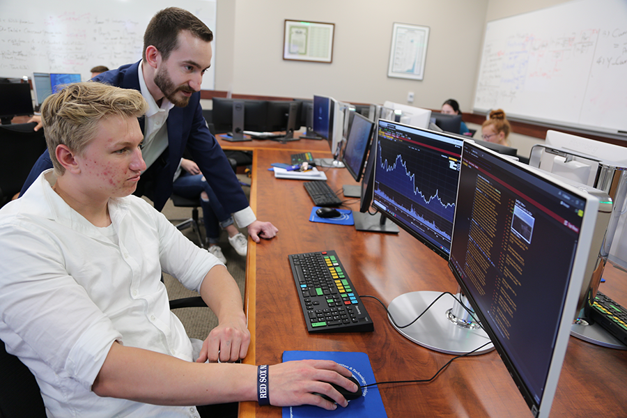 Elizabethtown College School of Business Offers the Bloomberg Terminal