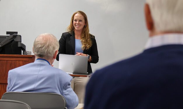 Mary Harner ’06 Receives Elizabethtown College Chemistry and Biochemistry Department’s Outstanding Alumni Award