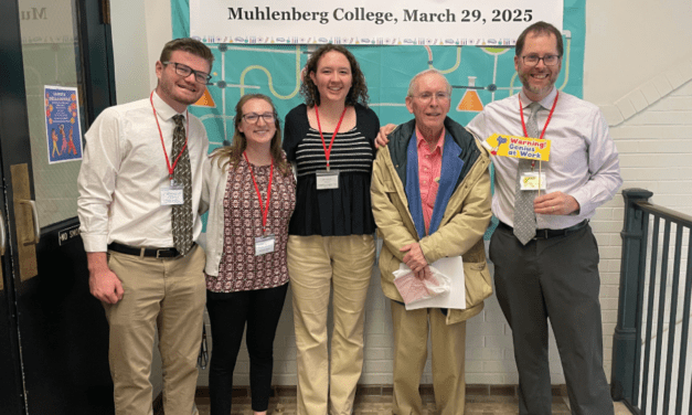 Elizabethtown College Chemistry Students Present at ISCC Convention; Receive Honorable Mention Awards