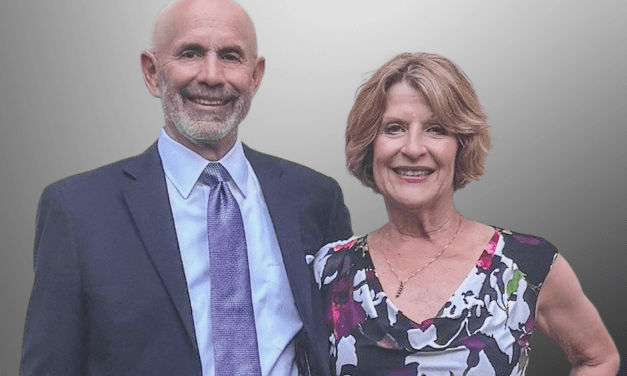 Elizabethtown College Alumni Couple Establishes Endowed Scholarship to Honor Parents, Support Students