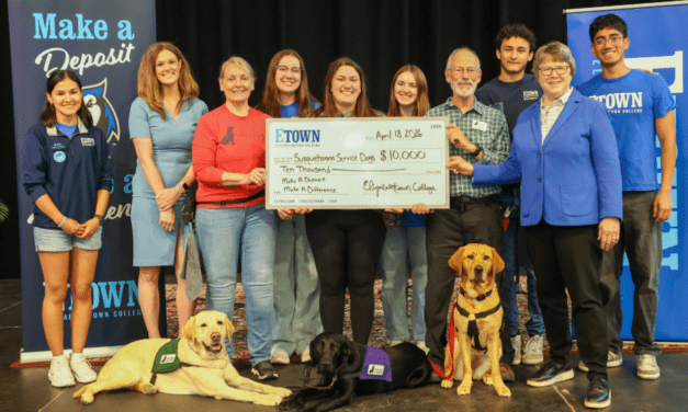 Elizabethtown College Raises $10,000 for Susquehanna Service Dogs Through Annual Enrollment Campaign